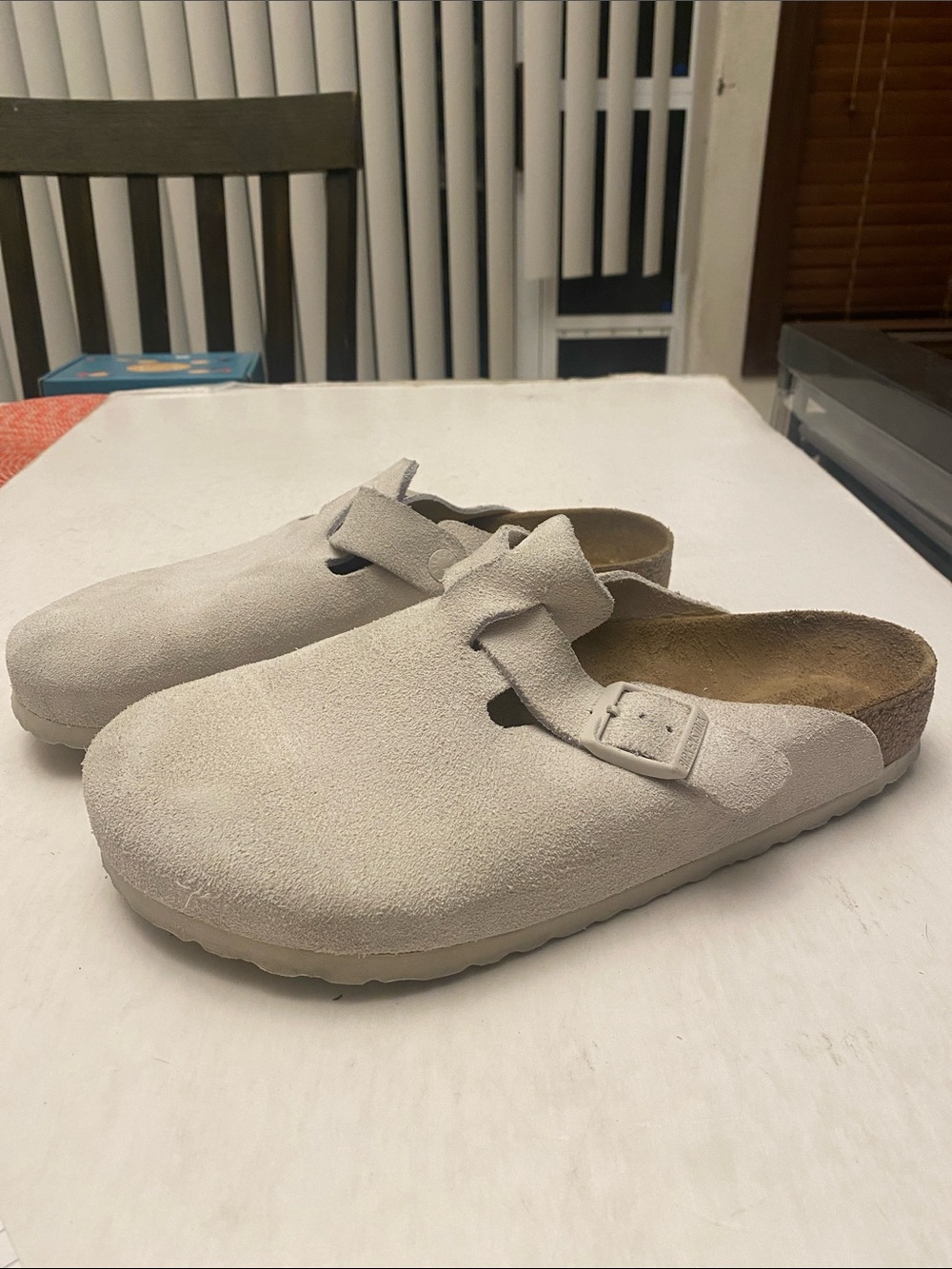 Birkenstock Boston Suede Leather Clogs Men’s Size 9US or Women’s 11US